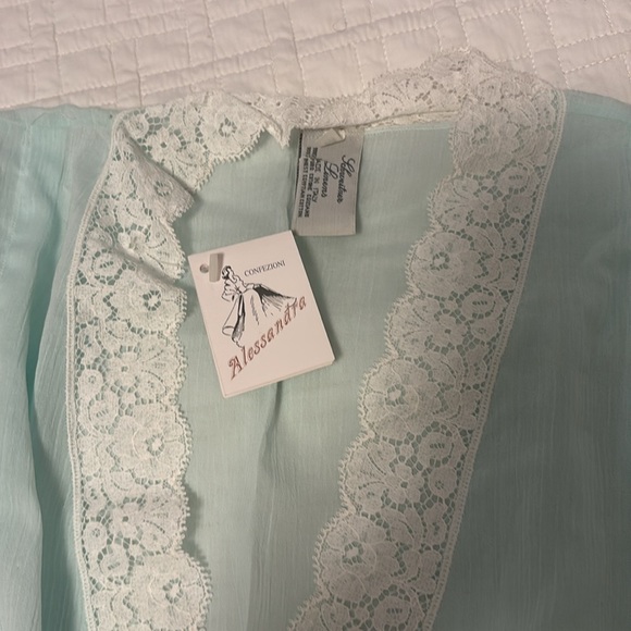 Schweitzer Linen Robe - Brand New with Tags - Picture 3 of 4